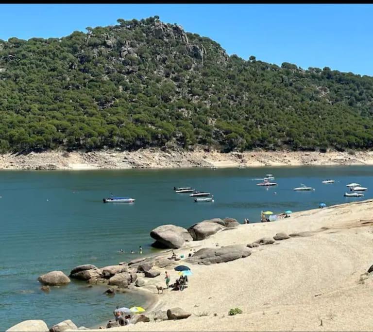 Apartamento De Lujo Vergel Suite San Martín de Valdeiglesias Dış mekan fotoğraf